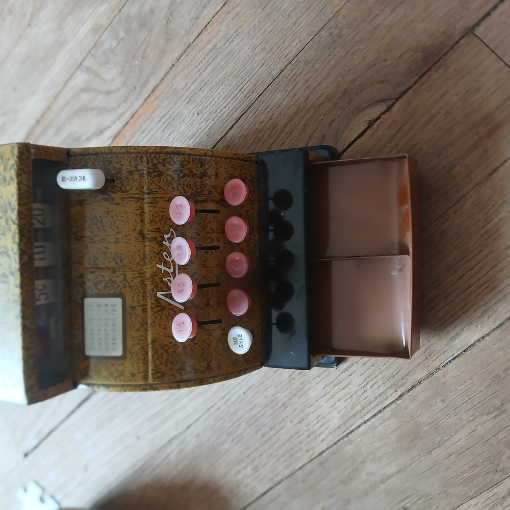Vintage Cash Register Toy Aster